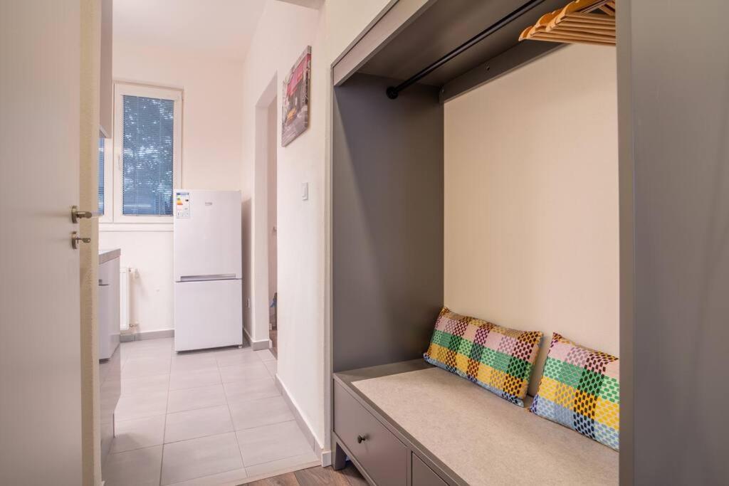 Sukromny Staromestsky Apartman V Uzasnej Lokalite/Cozy Old-Town Apartment In A Great Neighborhood 布拉迪斯拉发 外观 照片